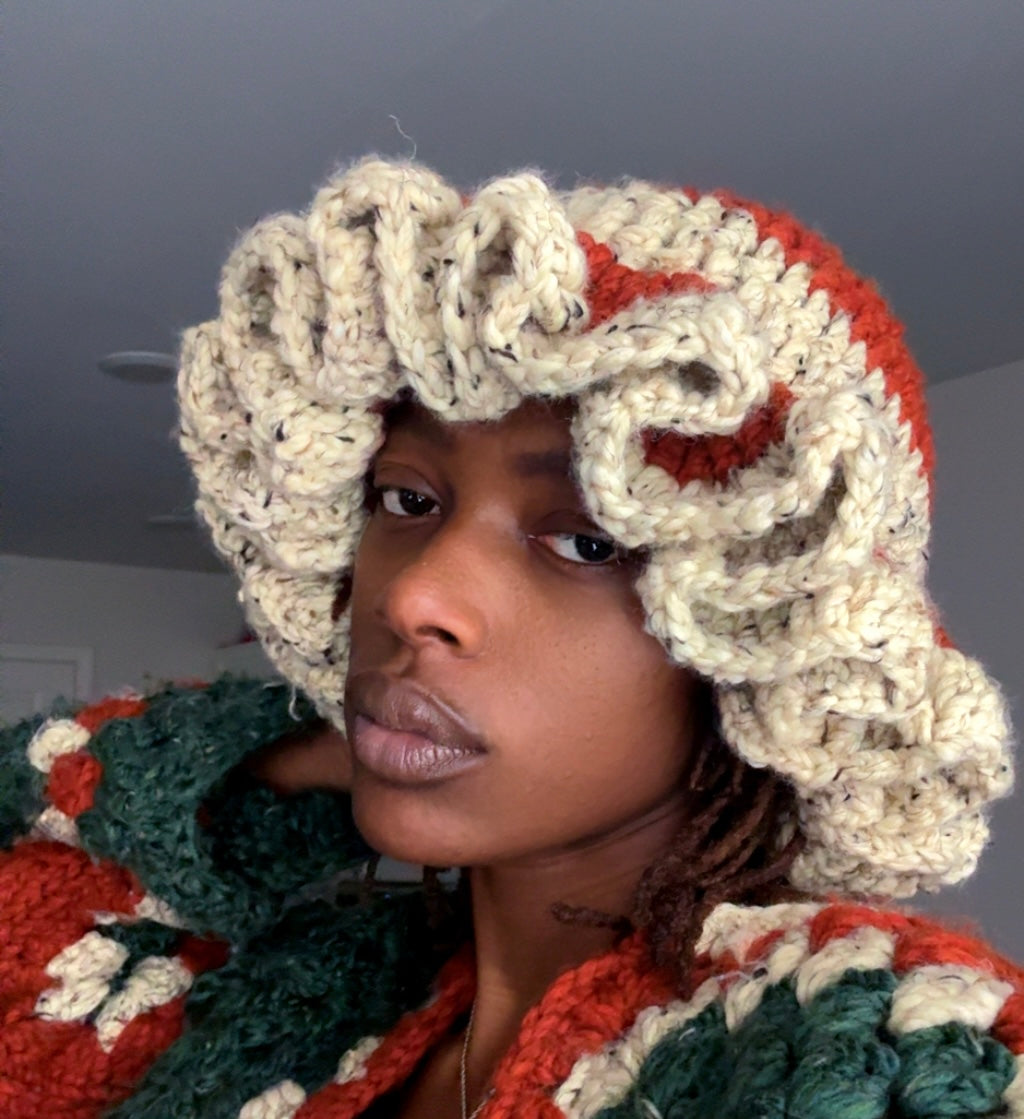 Noel Dreams Chunky Wool Ruffle Hat PATTERN