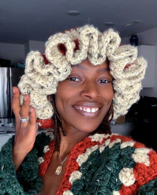 Noel Dreams Chunky Wool Ruffle Hat PATTERN